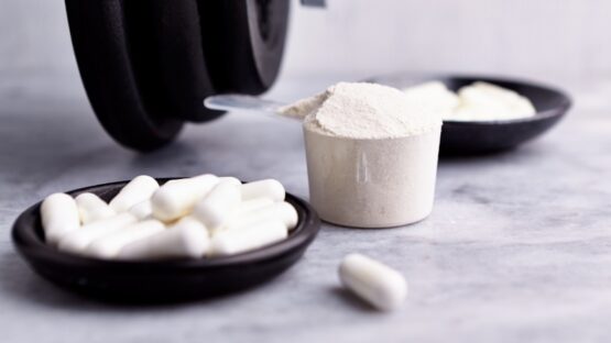 ارتباط مکمل کراتین و ریزش مو: بررسی علمی و نکات ایمنی مصرف