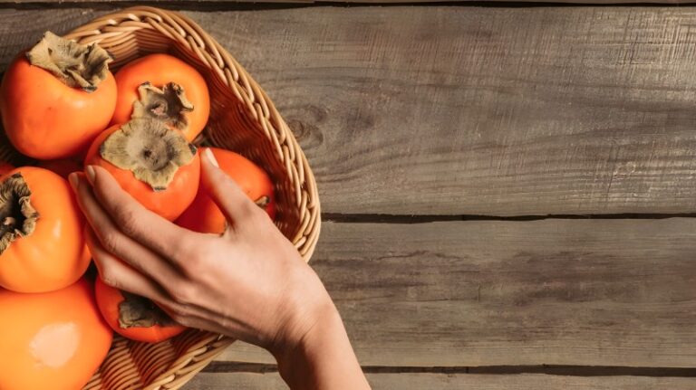 خواص خرمالو برای زیبایی و مراقبت از پوست
