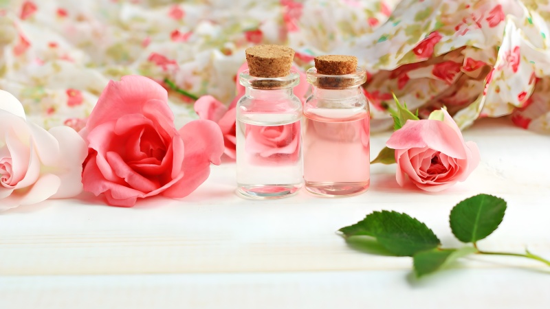 آیا گلاب می تواند به آرامش و خواب بهتر کمک کند؟