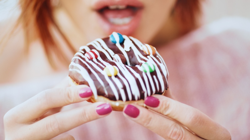 چگونه هوس شیرینی را کمتر کنیم؟